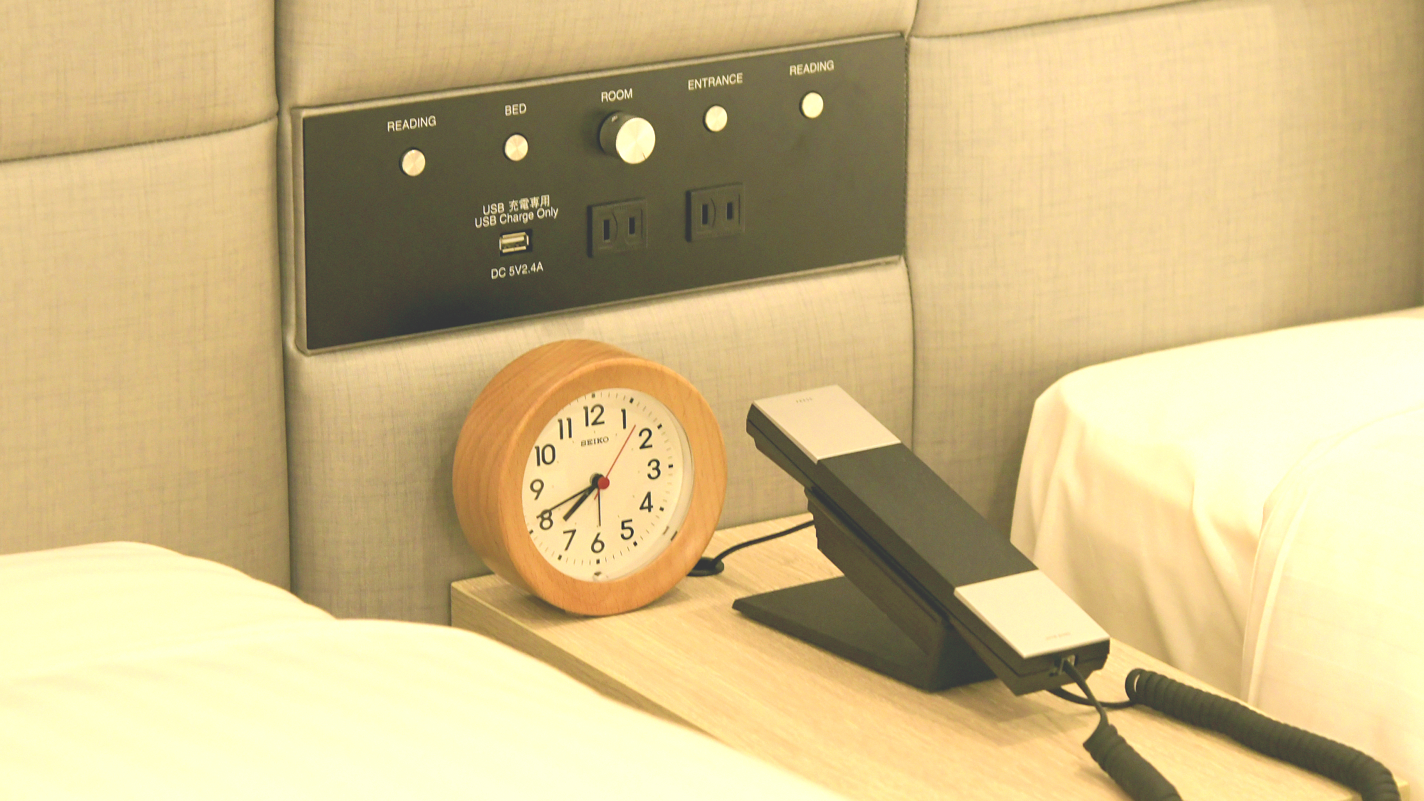 ◇お部屋のナイトテーブル（一例）